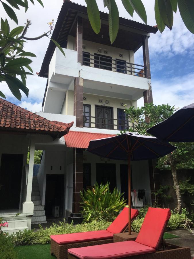 Wahyu Homestay 1 누사 렘봉안 외부 사진